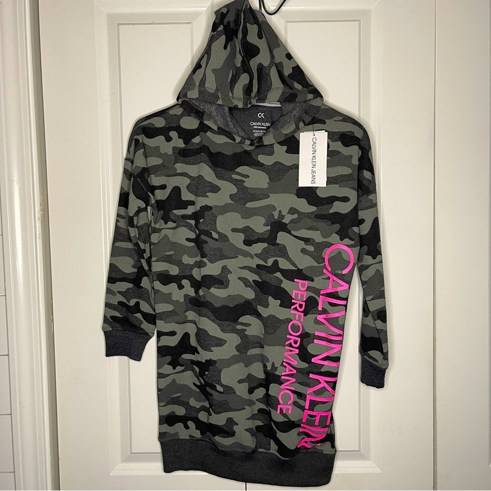 NWT Calvin Klein Jeans Tunic Hoodie Girls Medium 8/10 Performance Gray Camo New